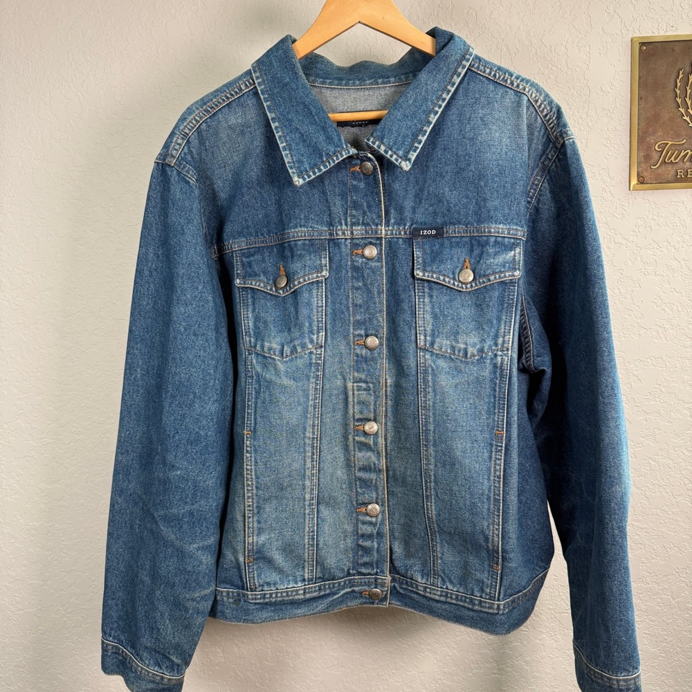 IZOD Jeans Woman Blue Denim Trucker Jacket Medium Wash Button Front Classic L